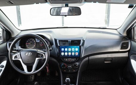 Hyundai Solaris II рестайлинг, 2011 год, 720 000 рублей, 12 фотография