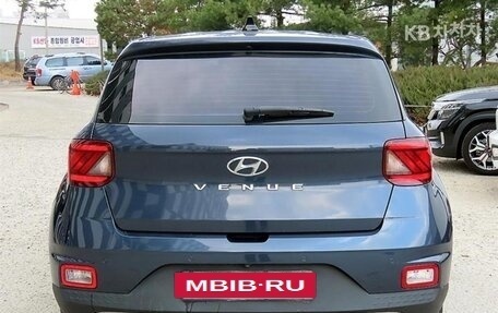 Hyundai Venue I, 2022 год, 1 611 000 рублей, 4 фотография