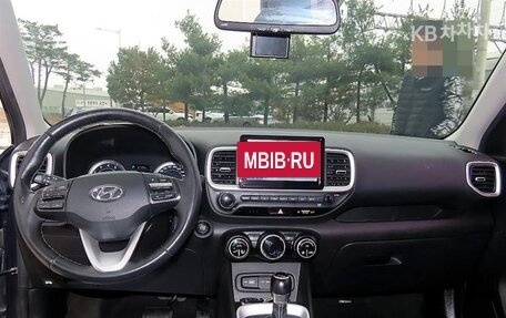 Hyundai Venue I, 2022 год, 1 611 000 рублей, 6 фотография