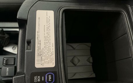 Toyota Land Cruiser Prado 150 рестайлинг 2, 2012 год, 2 795 000 рублей, 29 фотография