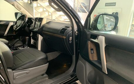 Toyota Land Cruiser Prado 150 рестайлинг 2, 2012 год, 2 795 000 рублей, 33 фотография