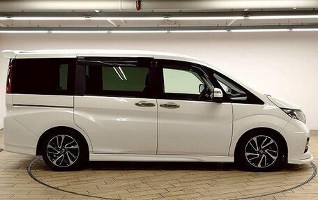 Honda Stepwgn IV, 2016 год, 1 520 000 рублей, 4 фотография