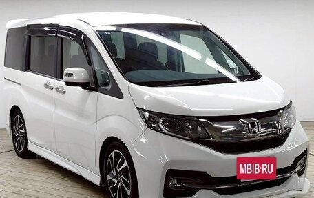 Honda Stepwgn IV, 2016 год, 1 520 000 рублей, 2 фотография