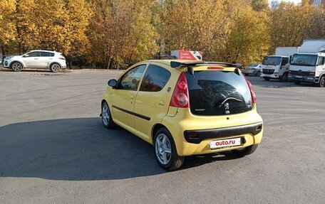 Peugeot 107 I рестайлинг, 2009 год, 420 000 рублей, 2 фотография