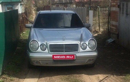 Mercedes-Benz E-Класс, 1999 год, 249 000 рублей, 13 фотография