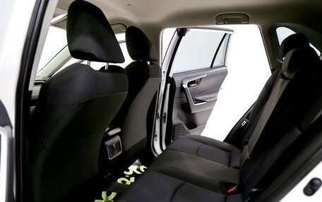 Toyota RAV4, 2024 год, 3 090 000 рублей, 6 фотография