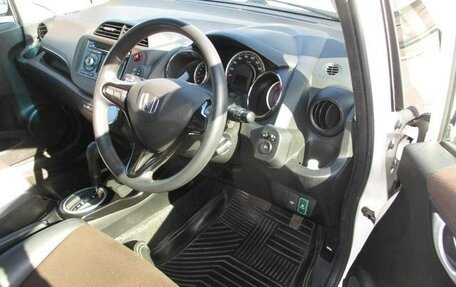Honda Fit Shuttle I рестайлинг, 2012 год, 856 000 рублей, 3 фотография