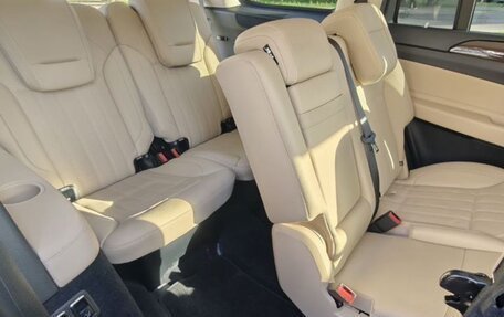 Mercedes-Benz GLS, 2018 год, 3 900 000 рублей, 17 фотография