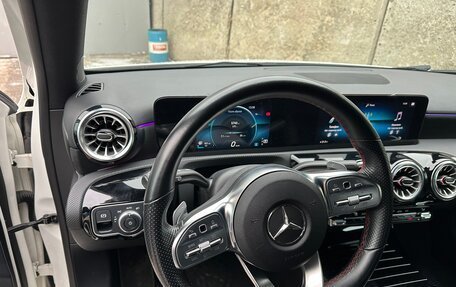 Mercedes-Benz A-Класс, 2021 год, 2 740 000 рублей, 9 фотография