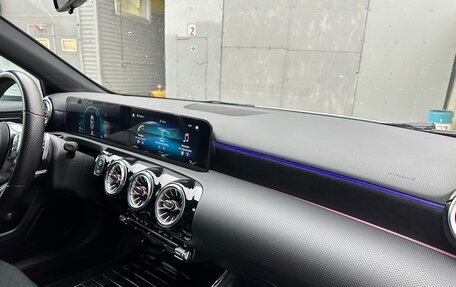 Mercedes-Benz A-Класс, 2021 год, 2 740 000 рублей, 12 фотография