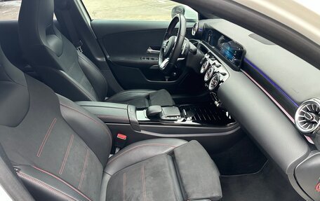 Mercedes-Benz A-Класс, 2021 год, 2 740 000 рублей, 13 фотография