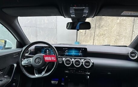 Mercedes-Benz A-Класс, 2021 год, 2 740 000 рублей, 11 фотография