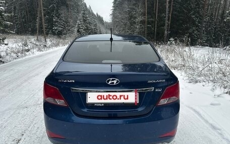 Hyundai Solaris II рестайлинг, 2015 год, 900 000 рублей, 5 фотография