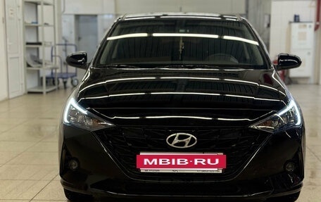 Hyundai Solaris II рестайлинг, 2021 год, 1 749 000 рублей, 2 фотография