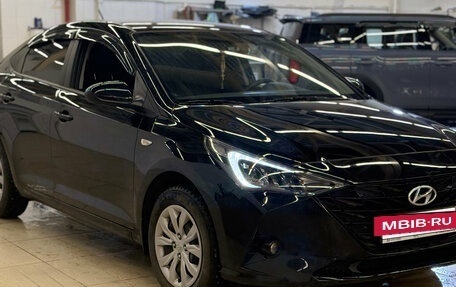 Hyundai Solaris II рестайлинг, 2021 год, 1 749 000 рублей, 3 фотография