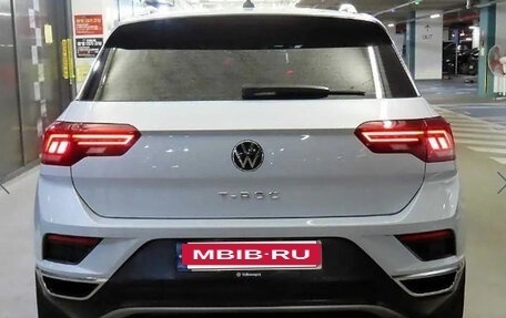 Volkswagen T-Roc I, 2021 год, 2 299 911 рублей, 5 фотография