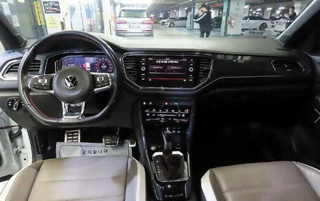 Volkswagen T-Roc I, 2021 год, 2 299 911 рублей, 9 фотография