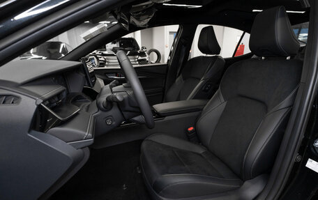 Toyota Camry, 2025 год, 4 600 000 рублей, 9 фотография