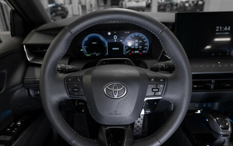 Toyota Camry, 2025 год, 4 600 000 рублей, 11 фотография