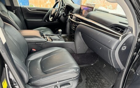 Lexus LX III, 2017 год, 7 900 000 рублей, 8 фотография