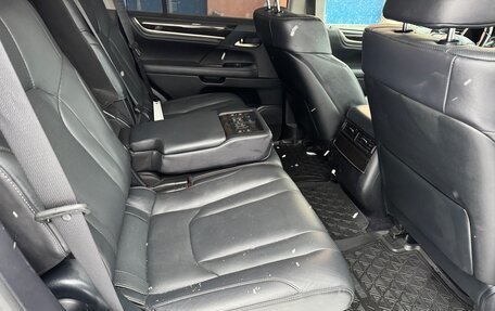 Lexus LX III, 2017 год, 7 900 000 рублей, 18 фотография