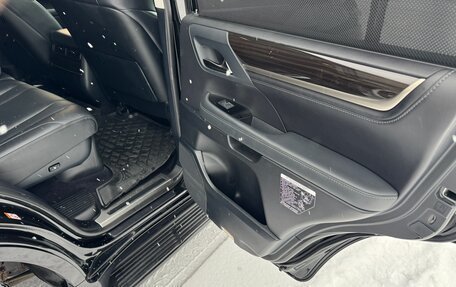 Lexus LX III, 2017 год, 7 900 000 рублей, 17 фотография