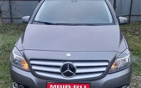 Mercedes-Benz B-Класс, 2012 год, 1 100 000 рублей, 1 фотография