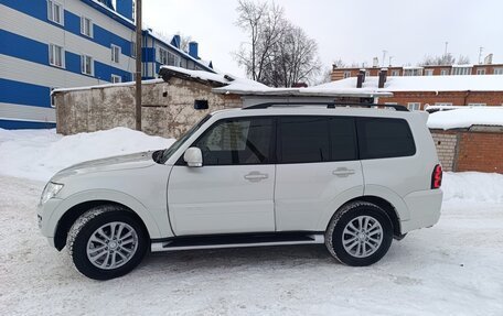 Mitsubishi Pajero IV, 2014 год, 2 299 000 рублей, 4 фотография