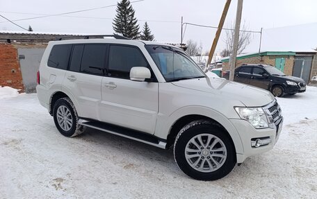 Mitsubishi Pajero IV, 2014 год, 2 299 000 рублей, 3 фотография