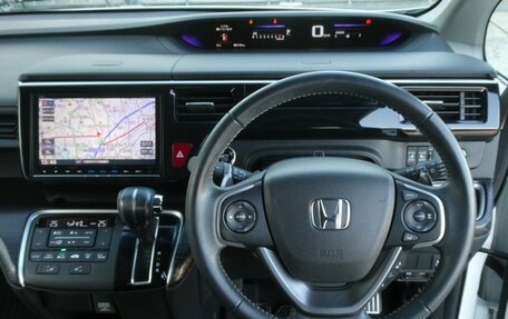 Honda Stepwgn IV, 2017 год, 1 590 000 рублей, 8 фотография