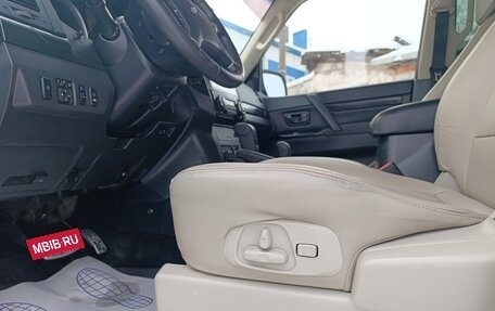 Mitsubishi Pajero IV, 2014 год, 2 299 000 рублей, 12 фотография