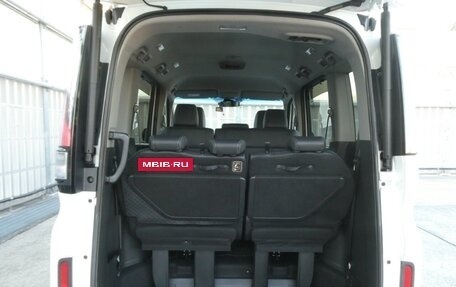 Honda Stepwgn IV, 2017 год, 1 590 000 рублей, 21 фотография