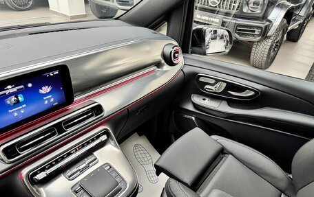 Mercedes-Benz V-Класс, 2024 год, 13 990 000 рублей, 28 фотография