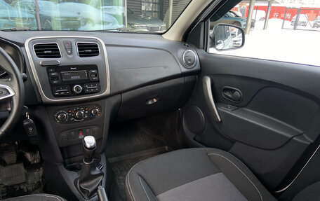 Renault Sandero II рестайлинг, 2020 год, 986 000 рублей, 20 фотография