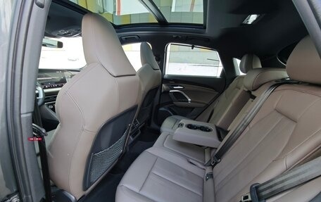 Audi Q5, 2025 год, 9 500 000 рублей, 10 фотография