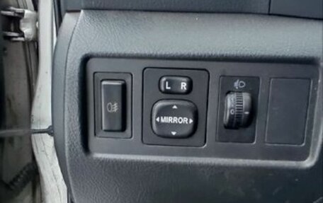 Toyota Corolla Verso I, 2008 год, 699 000 рублей, 14 фотография