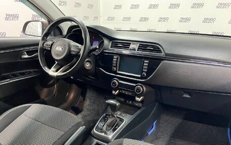 KIA Rio IV, 2018 год, 1 355 000 рублей, 3 фотография