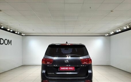 KIA Carnival III, 2019 год, 2 890 000 рублей, 6 фотография