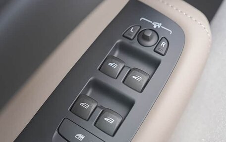 Volvo XC60 II, 2025 год, 5 650 000 рублей, 25 фотография