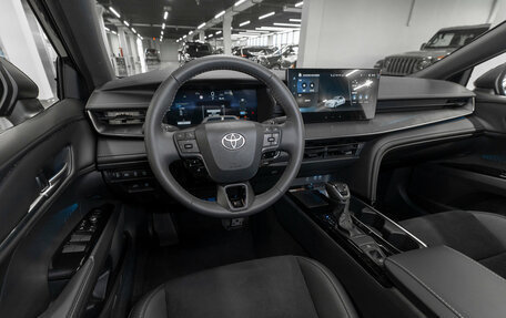 Toyota Camry, 2025 год, 4 450 000 рублей, 7 фотография