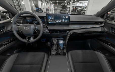 Toyota Camry, 2025 год, 4 450 000 рублей, 8 фотография