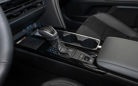 Toyota Camry, 2025 год, 4 450 000 рублей, 16 фотография