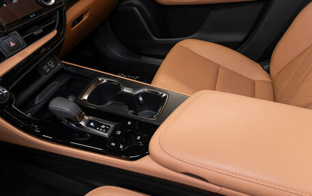 Lexus NX, 2023 год, 9 800 000 рублей, 15 фотография