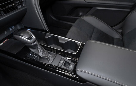 Toyota Camry, 2025 год, 4 600 000 рублей, 17 фотография
