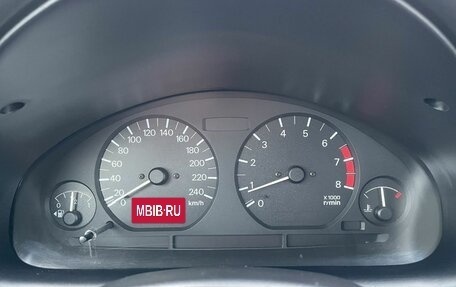 Mitsubishi Carisma I, 2002 год, 287 000 рублей, 3 фотография