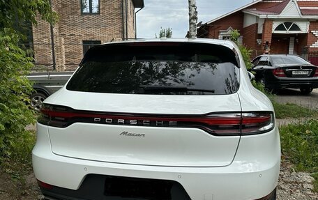 Porsche Macan I рестайлинг, 2021 год, 6 350 000 рублей, 2 фотография