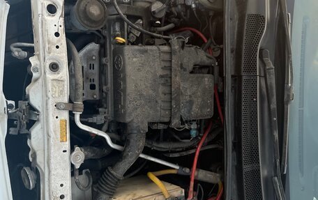 Toyota Vitz, 2004 год, 275 000 рублей, 13 фотография