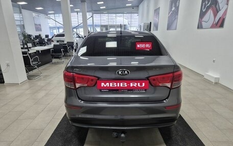 KIA Rio III рестайлинг, 2015 год, 696 000 рублей, 6 фотография