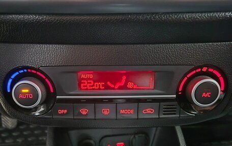 KIA Rio III рестайлинг, 2015 год, 696 000 рублей, 17 фотография