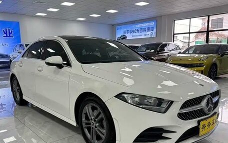 Mercedes-Benz A-Класс, 2022 год, 2 020 000 рублей, 3 фотография